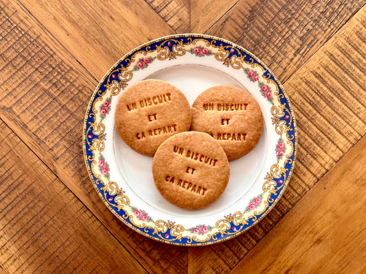 UN BISCUIT ET ÇA REPART